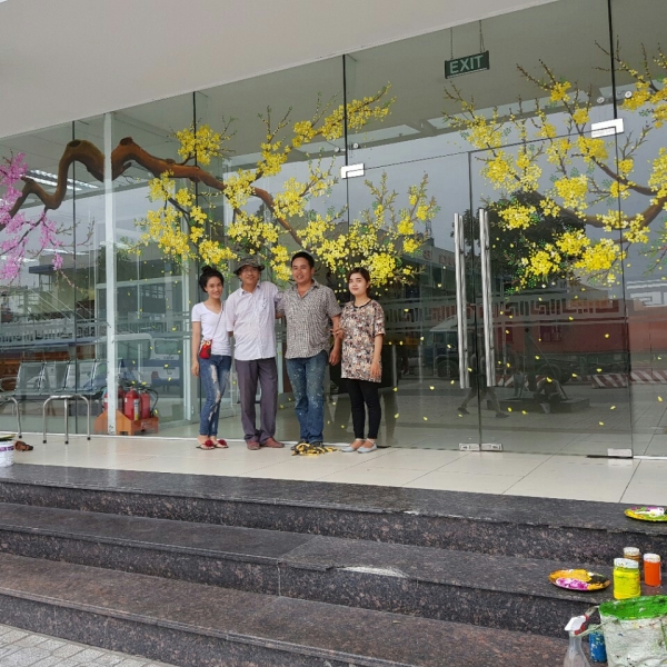 Vẽ trang trí tết tân cảng hcm