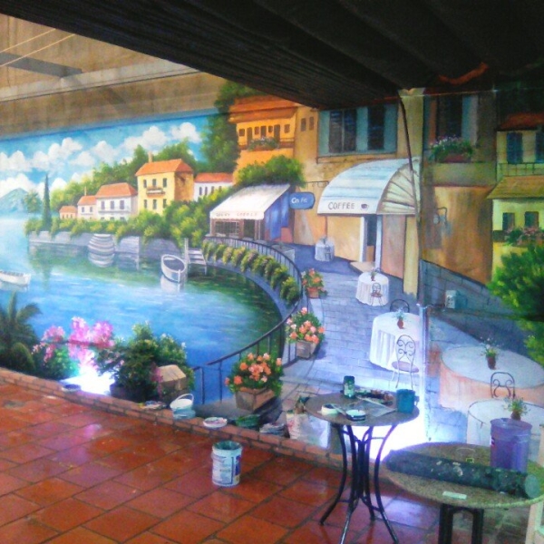 Vẽ tranh tường trang trí quán hát với nhau